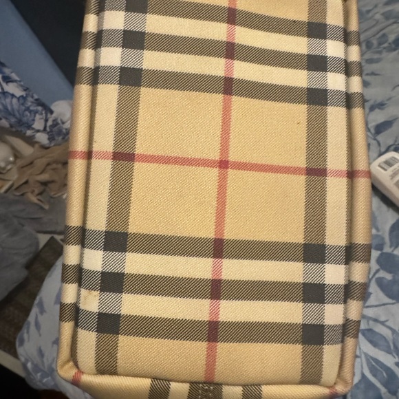 Burberry Handbags - Vintage burberry bag